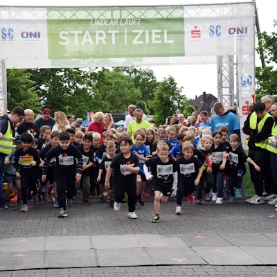 Start des Bambinilaufs.