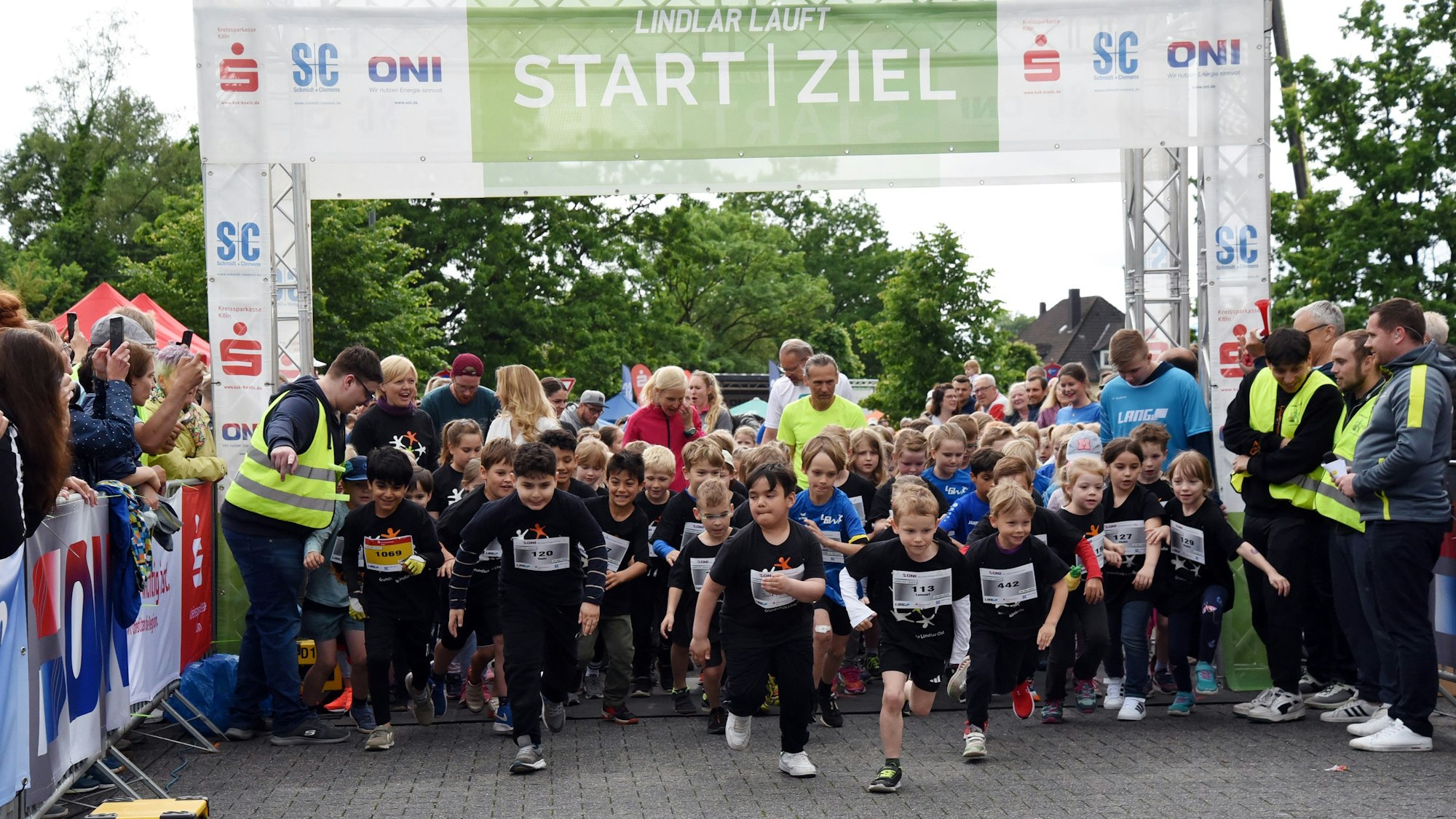 Start des Bambinilaufs.