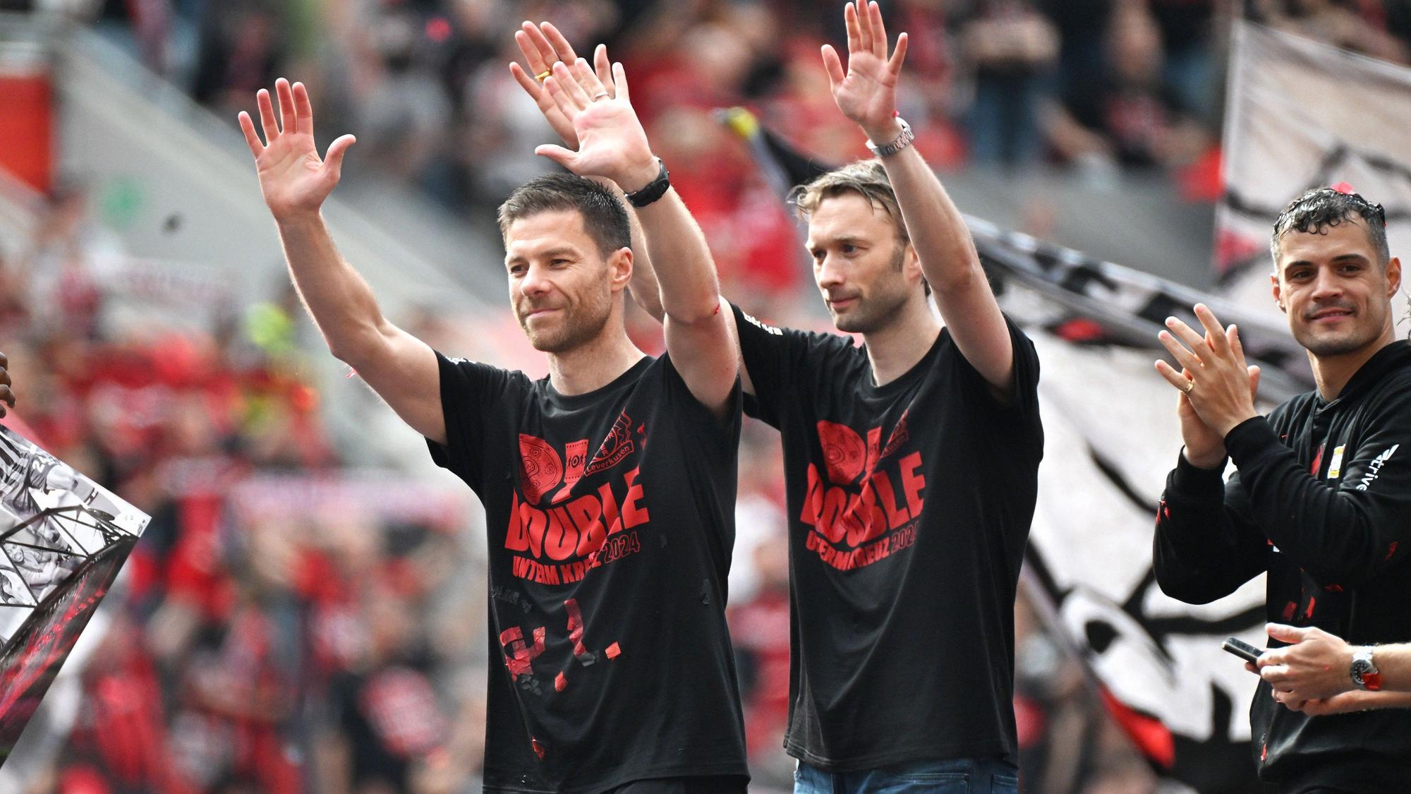Architekten des Erfolgs: Trainer Xabi Alonso (links) und Sportchef Simon Rolfes.