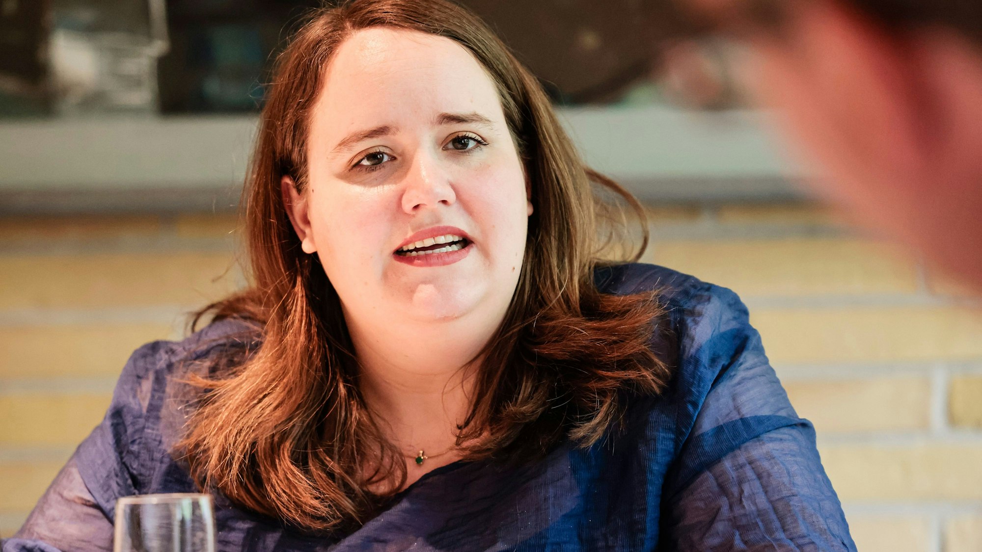 Ricarda Lang spricht während eines Pressetermins.