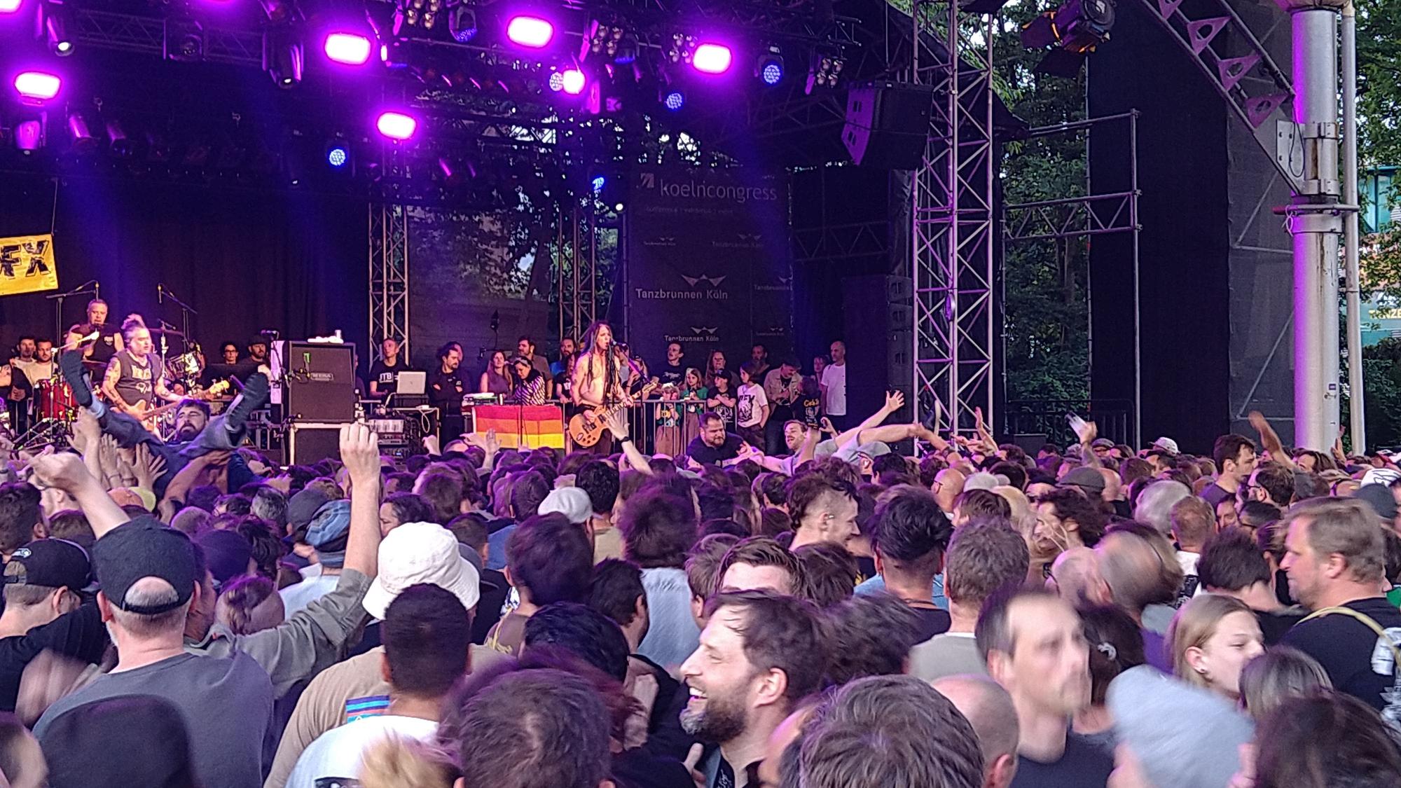 NOFX im Tanzbrunnen.