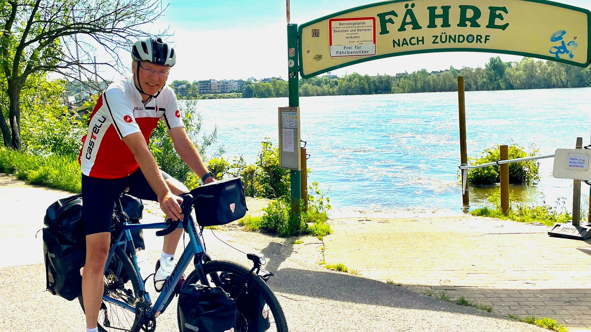 Johannes Hoffmann startet am 1.Juni an der Weißer Fähre mit seinem Rad Richtung Nordkap
