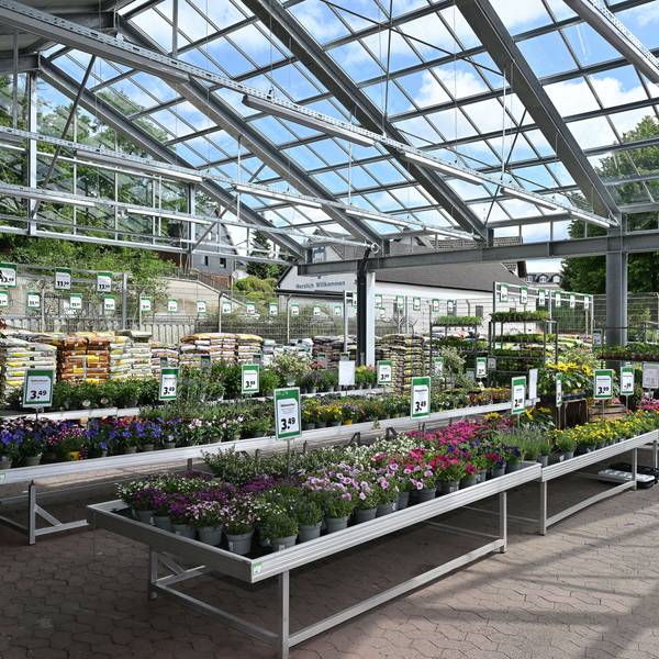 Das Foto zeigt den neueröffneten Hagebau-Markt in Overath