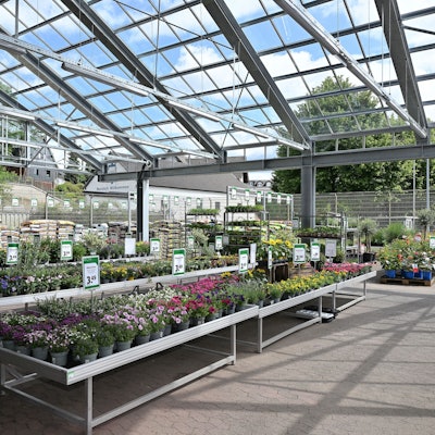 Das Foto zeigt den neueröffneten Hagebau-Markt in Overath