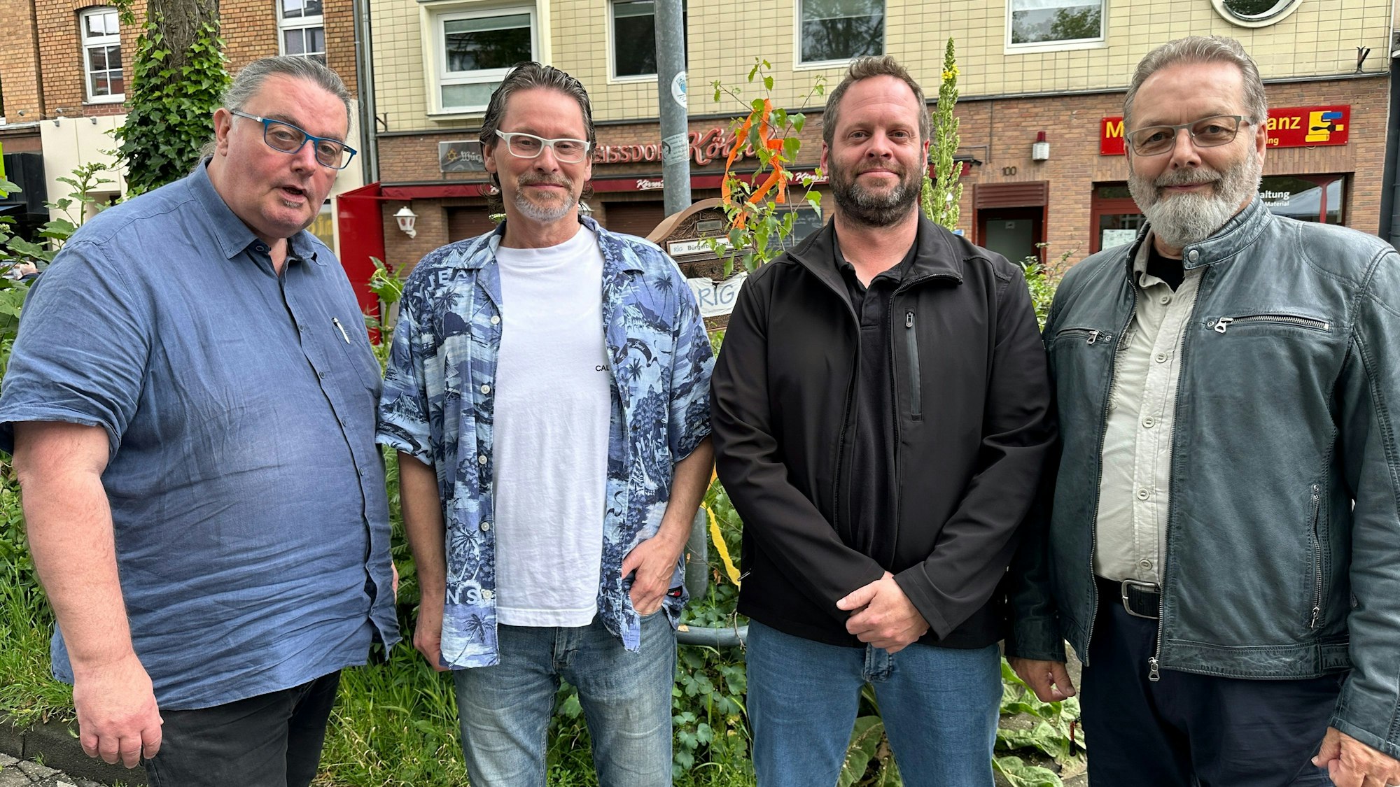 Der scheidende Vorstand der Riehler Interessengemeinschaft: Theo A. Anagnostopoulos, Karl-Heinz Lanz, Alexander Faust und Biber Happe (v.l.).