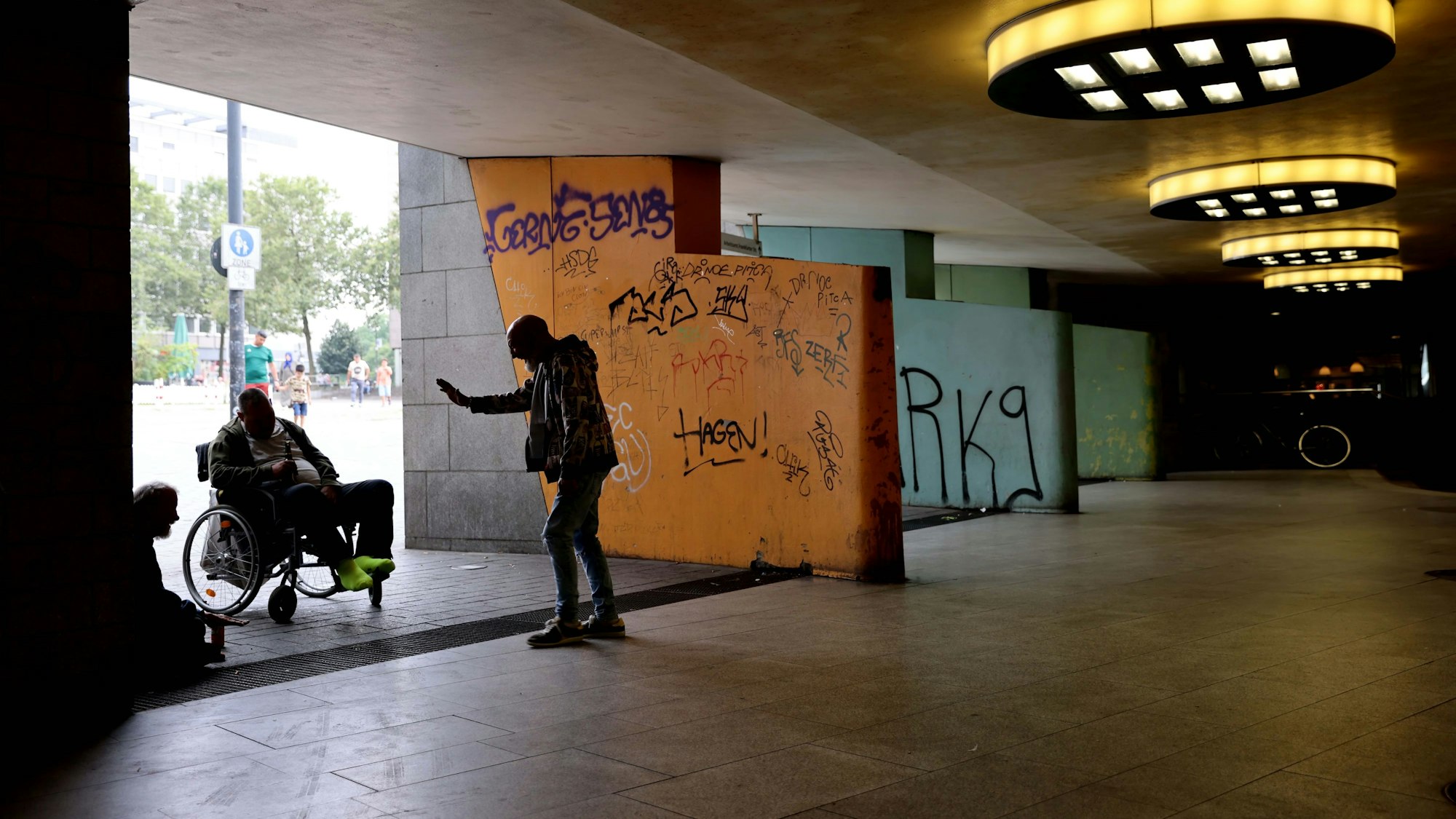 Angstraum Wiener Platz: Stadt und Polizei sind dort seit Monaten im Einsatz gegen die Straßenkriminalität.
