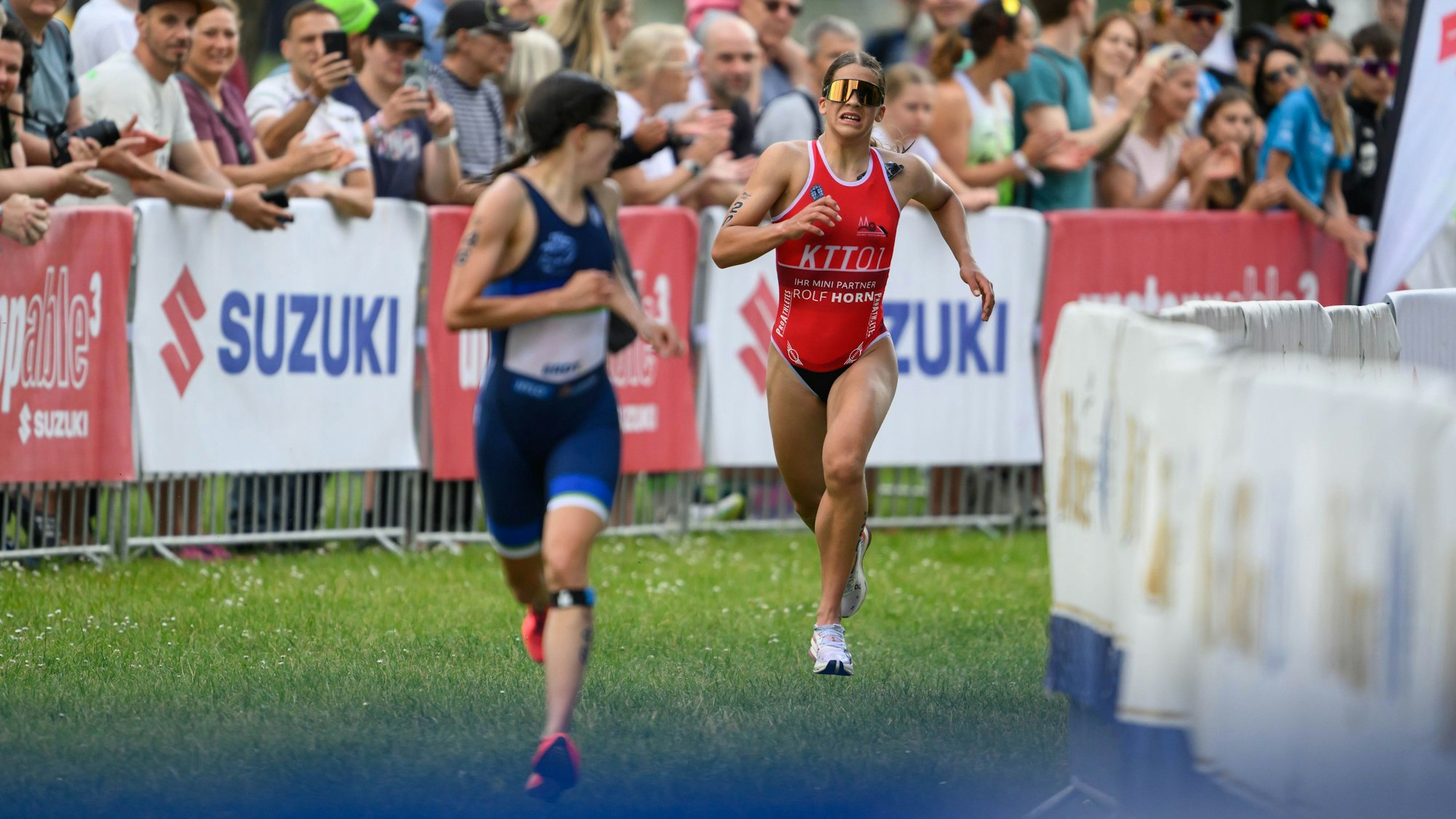 Fanni Szalai, Top-Athletin des Kölner Triathlon Teams 01, beim Bundesliga-Wettkampf im Kraichgau