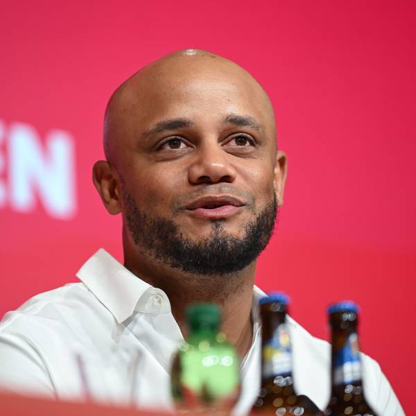 Vincent Kompany wird als neuer Trainer vorgestellt.
Vincent Kompany wurde als neuer Trainer beim FC Bayern vorgestellt.