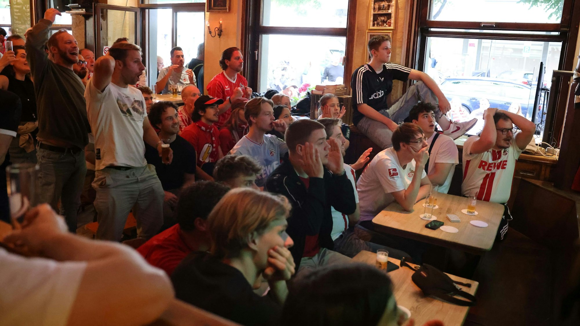 FC-Fans in der Ubierschänke