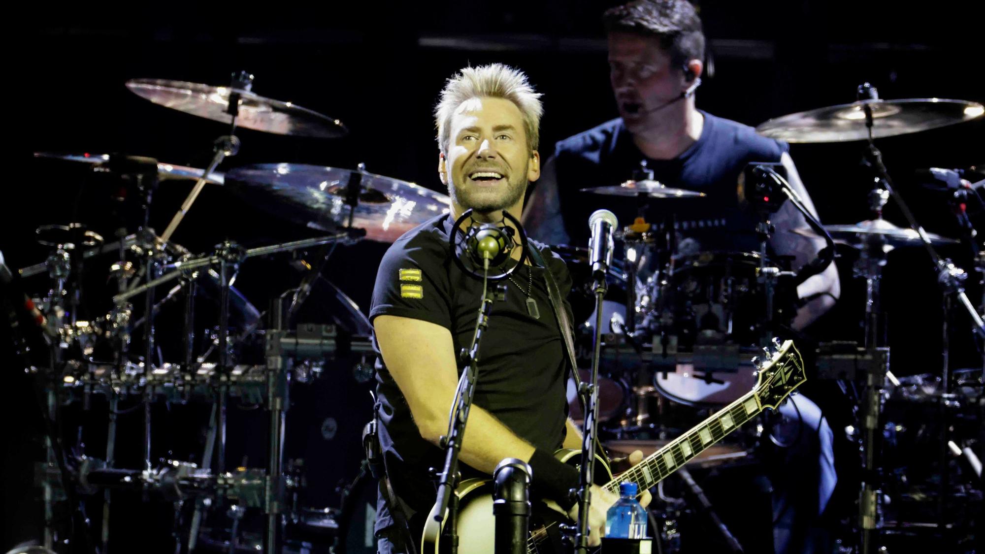 Nickelback (Kanadische Rock-Band aus Hanna, Alberta)
"Get Rollin’"-Tour
Nickelback besteht aus Chad Kroeger (Voc./Git.), Mike Kroeger (Bass), Ryan Peake (Git.) und Daniel Adair (Drums, seit 2005)
am 30. Mai 2024
in der Lanxess-Arena Köln