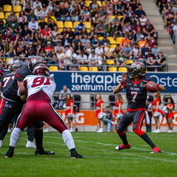 Isaiah Weed QB, 7, Cologne Centurions wirft den BallGER, Cologne Centurions vs. Rhein Fire, American Football, European League of Football, Week 1, Season 2024, 26.05.2024 GER, Cologne Centurions vs. Rhein Fire, American Football, European League of Football, Week 1, Season 2024, 26.05.2024 *** Isaiah Weed QB, 7, Cologne Centurions throws the ballGER, Cologne Centurions vs Rhein Fire, American Football, European League of Football, Week 1, Season 2024, 26 05 2024 GER, Cologne Centurions vs Rhein Fire, American Football, European League of Football, Week 1, Season 2024, 26 05 2024 Copyright: xEibner-Pressefoto/JustinxAlexanderxDerondeaux EP_JDU