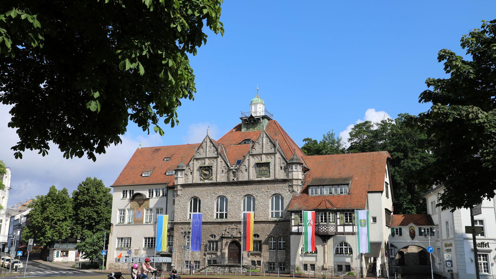 Das Foto zeigt das Rathaus in Bergisch Gladbach