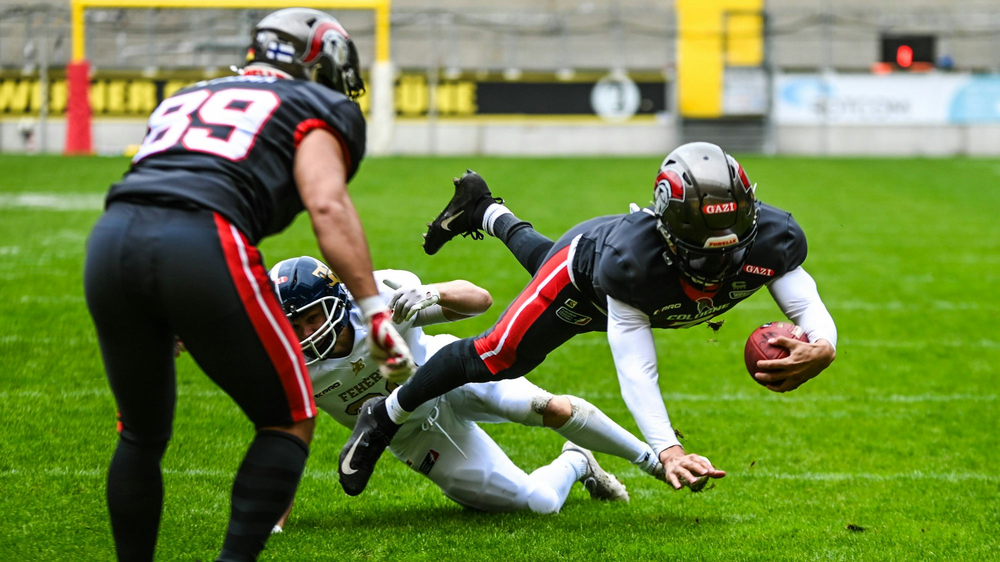 Isaiah Weed Cologne Centurions gegen Fehervar Enthroners Spielfotos 02.06.2024 Isaiah Weed Cologne Centurions, ELF, Week 2, Cologne Centurions - Fehervar Enthroners am 02. Juni 2024 im Tivoli Aachen *** Isaiah Weed Cologne Centurions vs Fehervar Enthroners match photos 02 06 2024 Isaiah Weed Cologne Centurions , ELF, Week 2, Cologne Centurions Fehervar Enthroners on 02 June 2024 at Tivoli Aachen