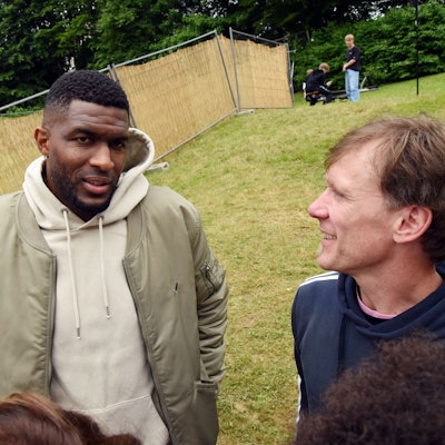 Anthony Modeste und Heinrich Peters im Gespräche.