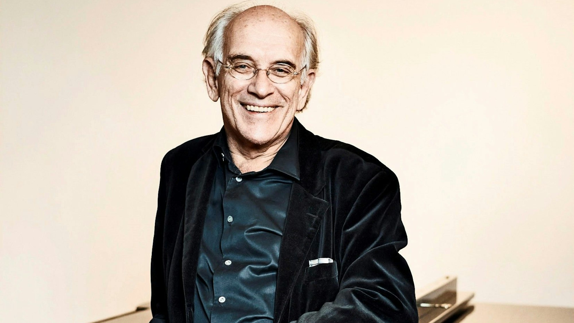 Der Kölner Pianist und Dirigent Dirk Joeres