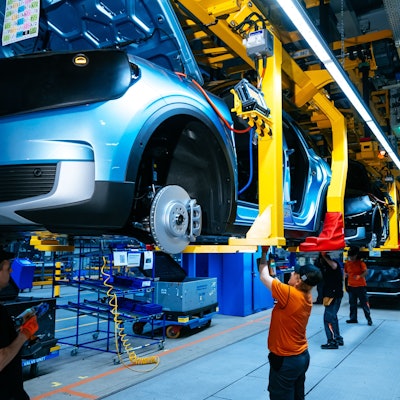 Produktionsstart des Ford Explorer.