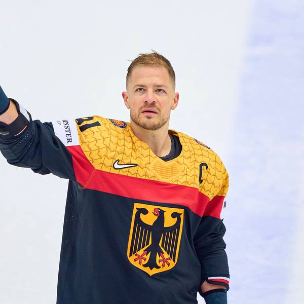 Moritz Müller im Trikot der Nationalmannschaft.