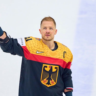 Moritz Müller im Trikot der Nationalmannschaft.