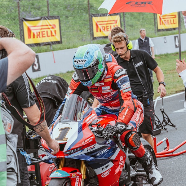 Florian Alt in Oschersleben kurz vor dem Start zum Lauf.