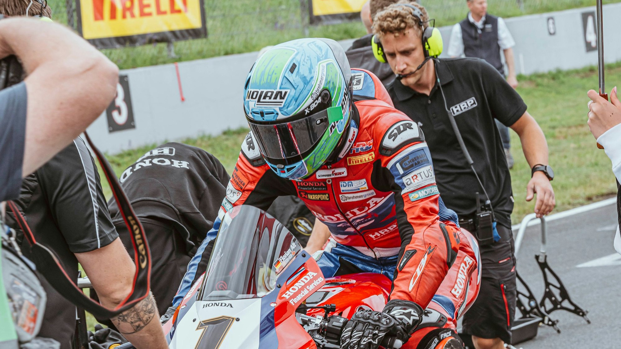 Florian Alt in Oschersleben kurz vor dem Start zum Lauf.