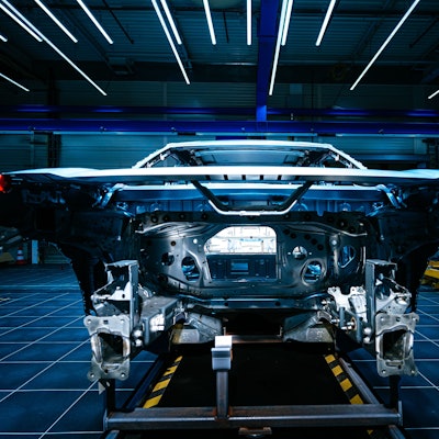 Vor drei Wochen hatte Ford den Beginn der Serienfertigung des E-Autos Explorer gefeiert. Seitdem macht der Autobauer mit Personalien Schlagzeilen.