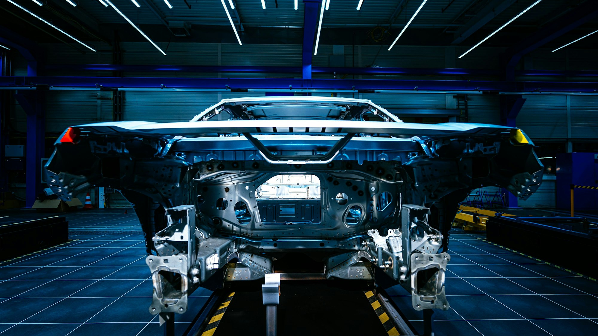 Vor drei Wochen hatte Ford den Beginn der Serienfertigung des E-Autos Explorer gefeiert. Seitdem macht der Autobauer mit Personalien Schlagzeilen.