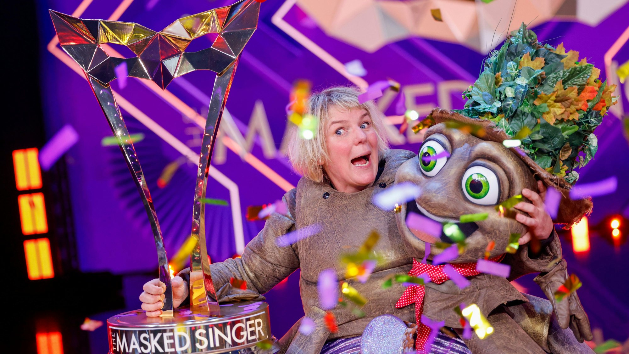 MIrja Boes gewann die Show „The Masked Singer“. Beim Cologne Comedy Festival veranstaltet sie den „lustigsten Elternabend aller Zeiten“.