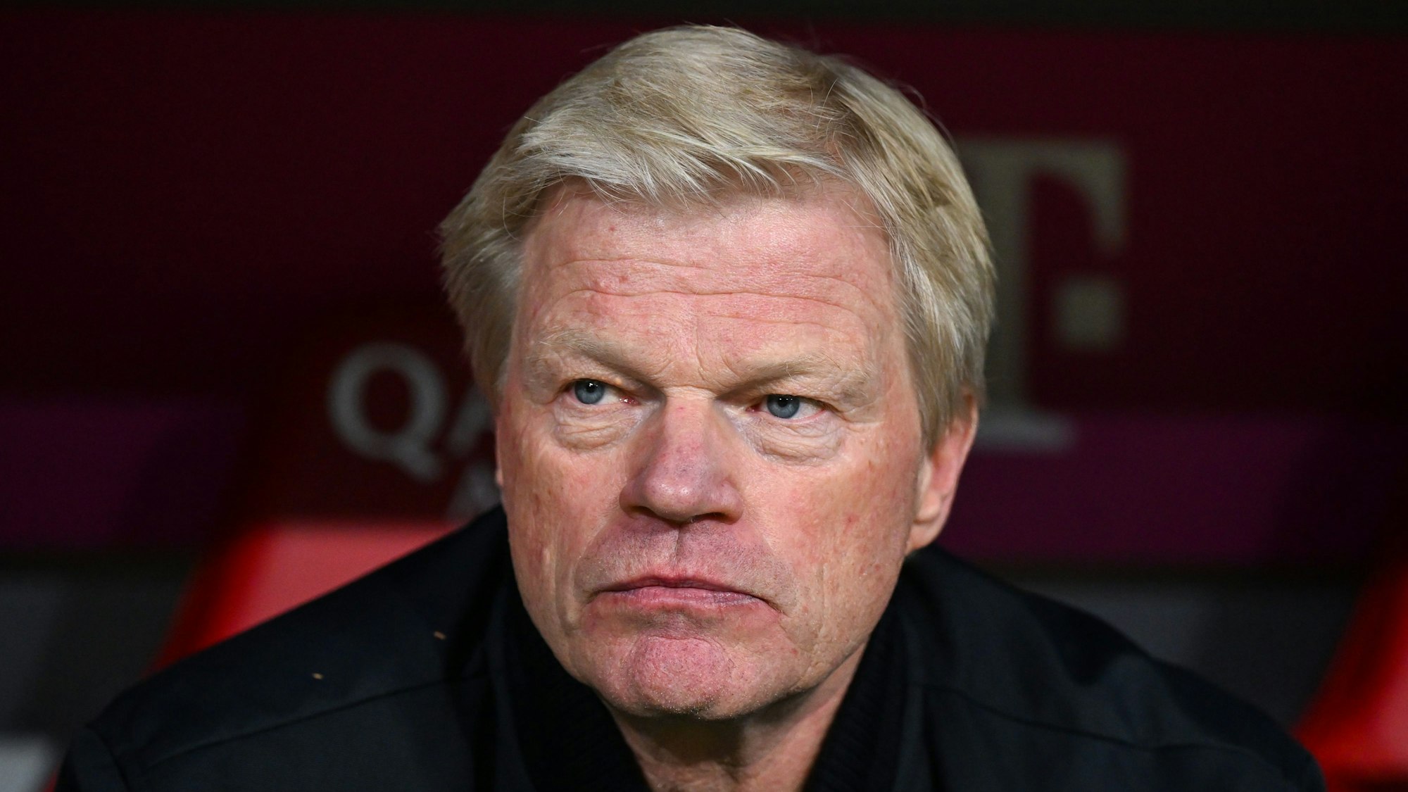 Oliver Kahn, Vorstandsvorsitzender der FC Bayern München AG, kommt vor dem Spiel in das Stadion.