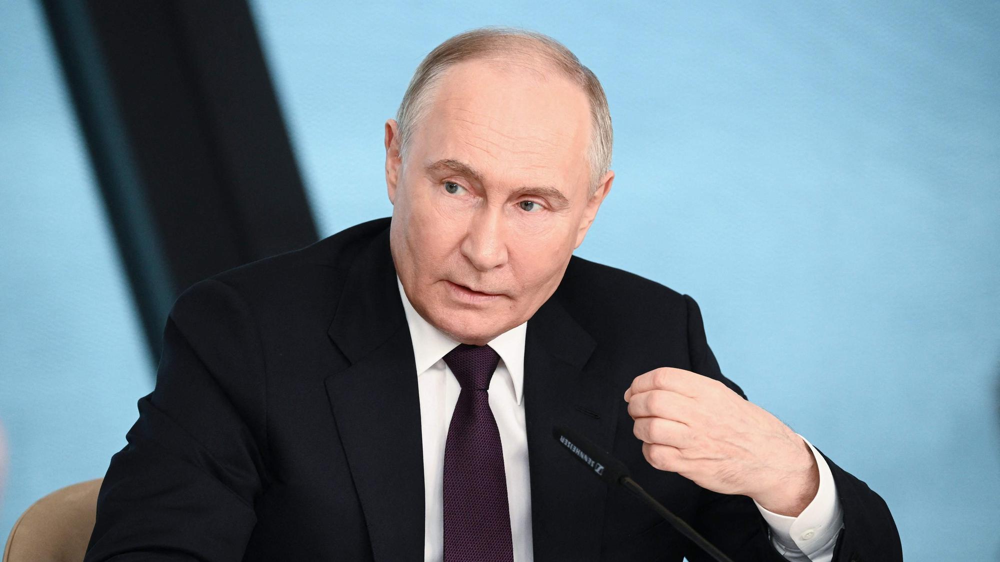 Wladimir Putin stellte sich am Mittwoch internationalen Medien in einer seltenen Pressekonferenz.