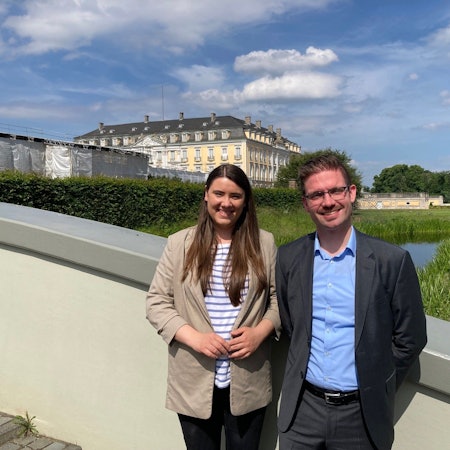 Jennifer Szeyffert (CDU) und Marcel Japes (FDP) kandidieren für die Europawahl.