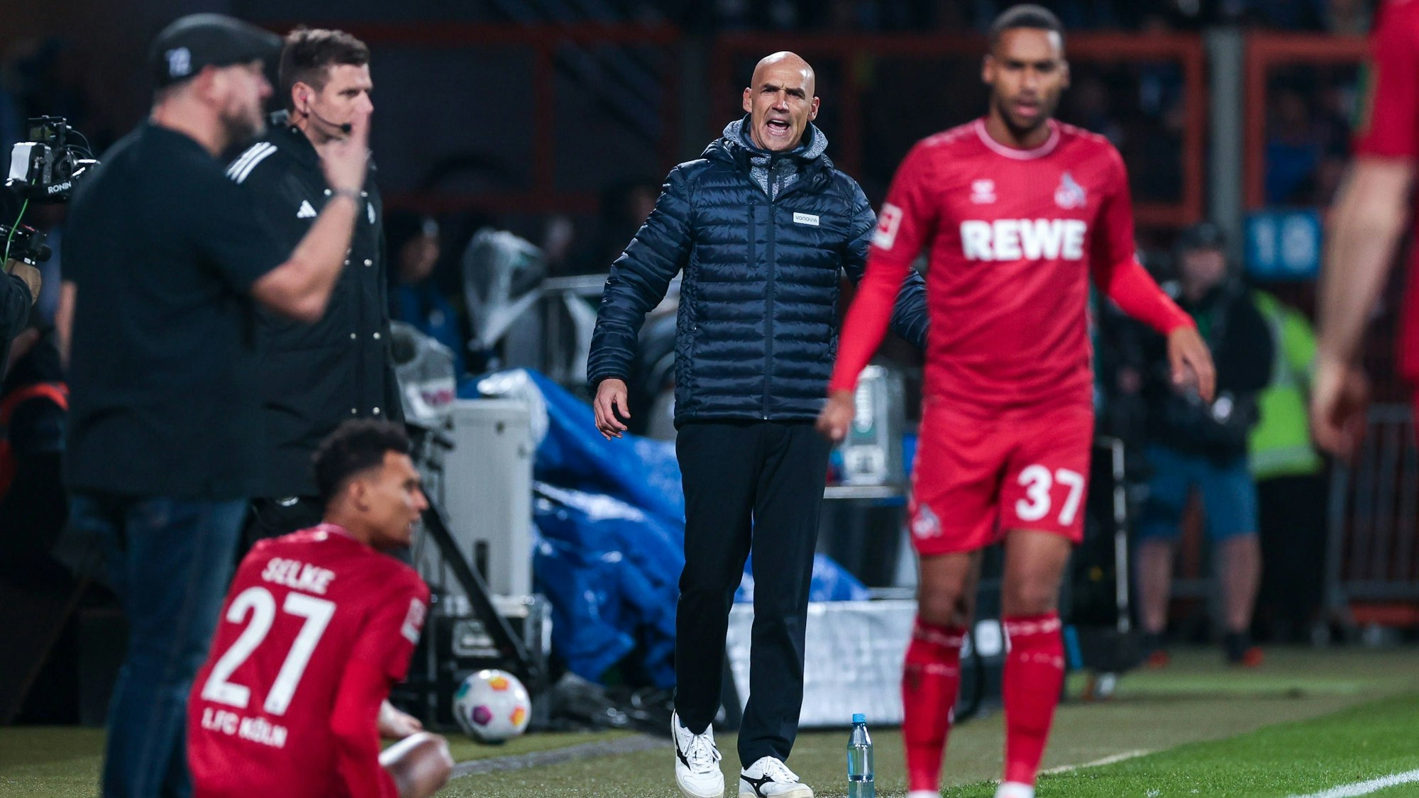 Bochums Cheftrainer Thomas Letsch beim Bundesliga-Hinspiel gegen den 1. FC Köln im November 2023.