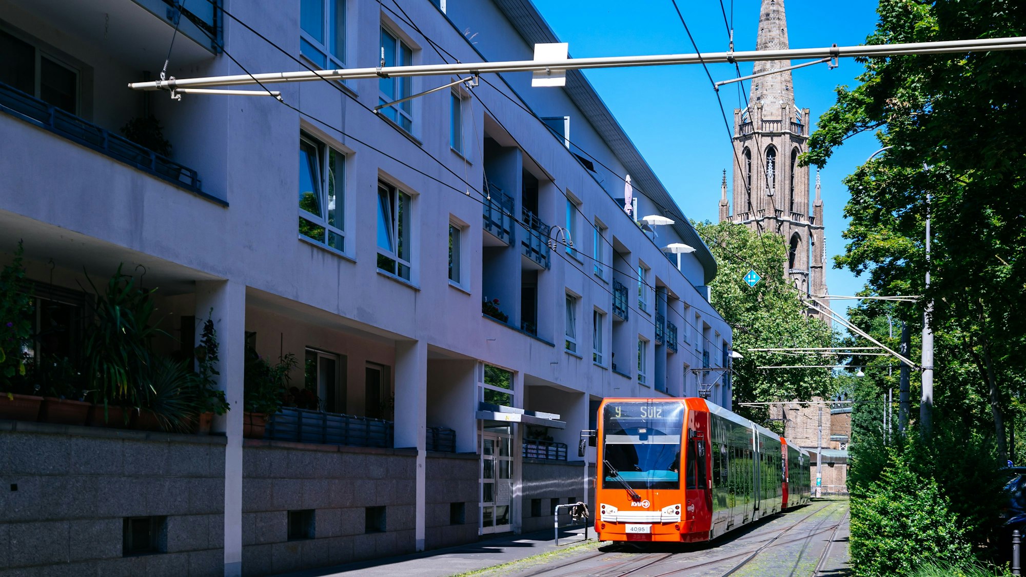 Statt durchs Mauritiusviertel könnte die Bahn auch durch den Tunnel fahren.