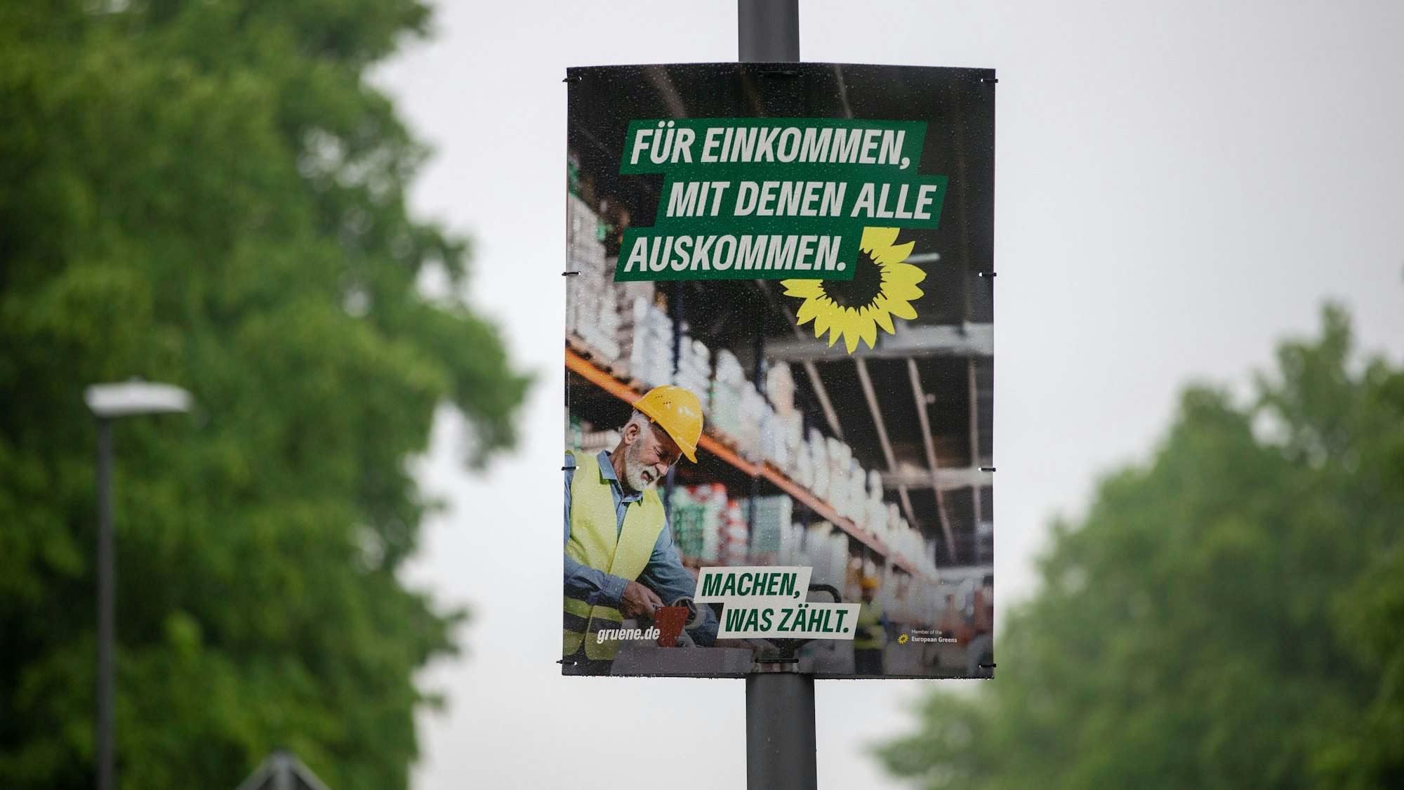 Ein Wahlplakat der Grünen in Köln