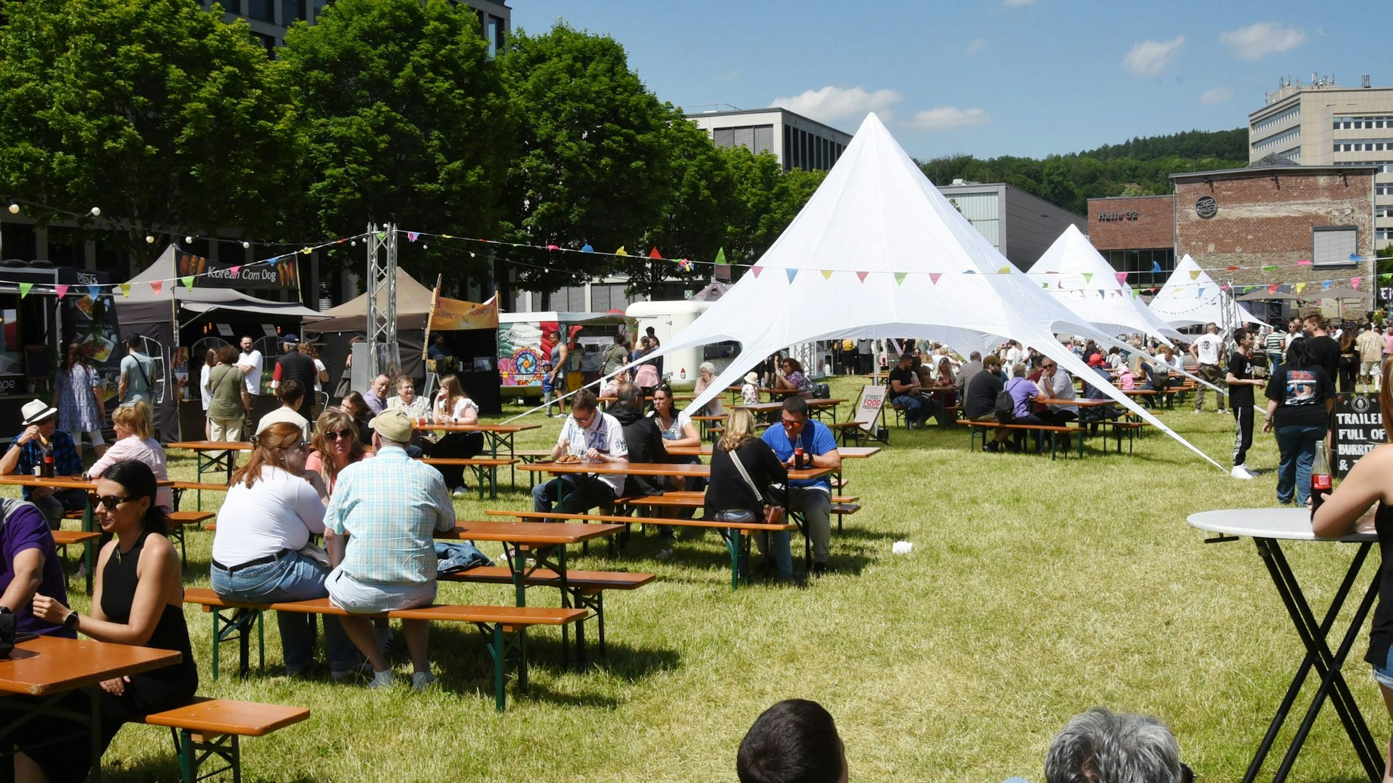 Street Food Festival im Stadtgarten in Gummersbach.