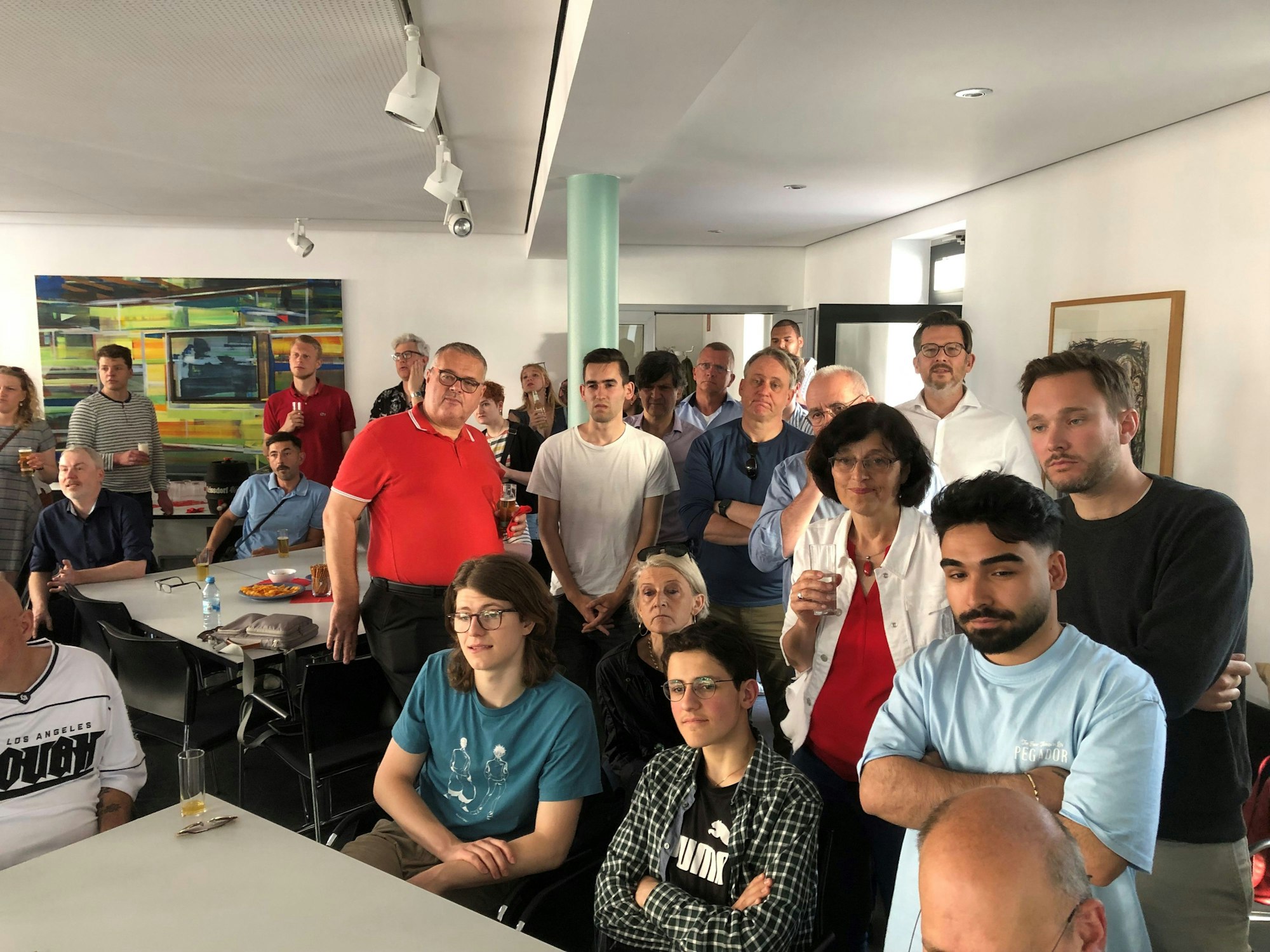 Traurige Gesichter gab es am Wahlabend auch im Ben-Wisch-Haus bei der SPD.