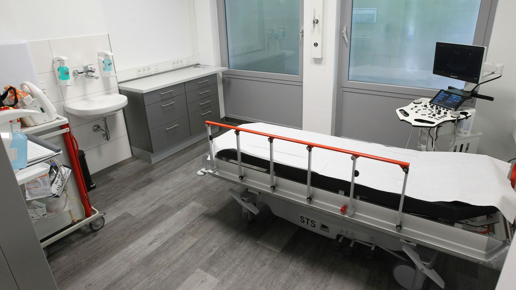 Kernsaniert wurde innerhalb eines halben Jahres die Räumlichkeiten.