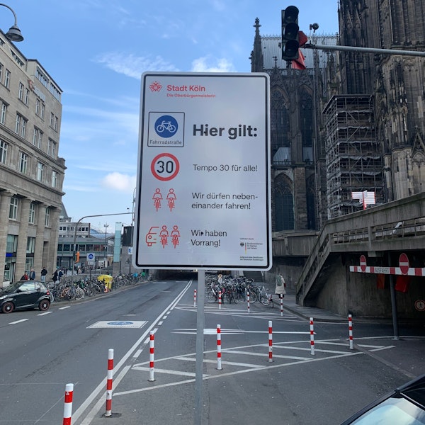 Ein Schild an der Trankgasse in Köln