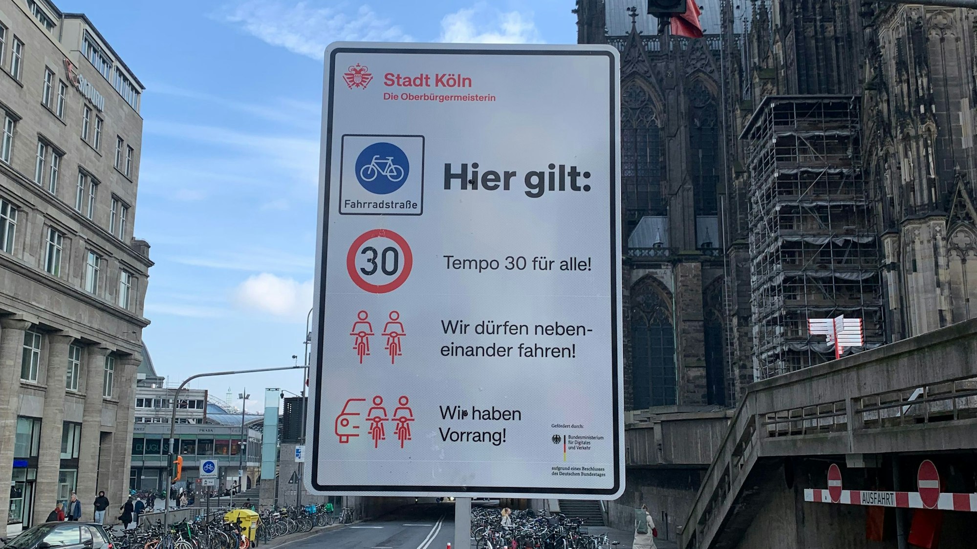 Ein Schild an der Trankgasse in Köln