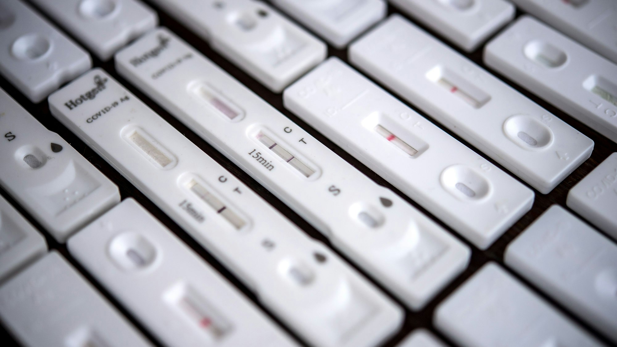 ILLUSTRATION - Antigen-Schnelltests