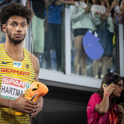 Joshua Hartmann vom ASV Köln bringt sich bei den Europameisterschaften in Rom selbst um eine Medaillenchance.