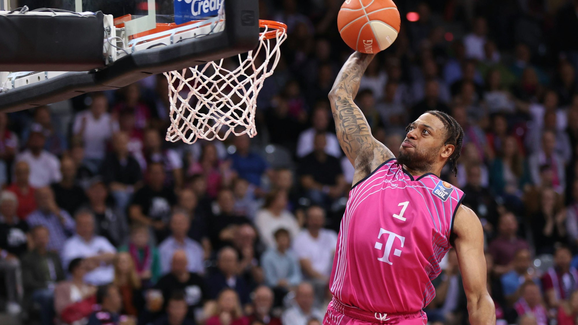 Savion Flagg war zweitbester Rebounder der Baskets. Mit der Verpflichtung von Rivaldo Soares ist klar, dass er nicht zurückkommt.