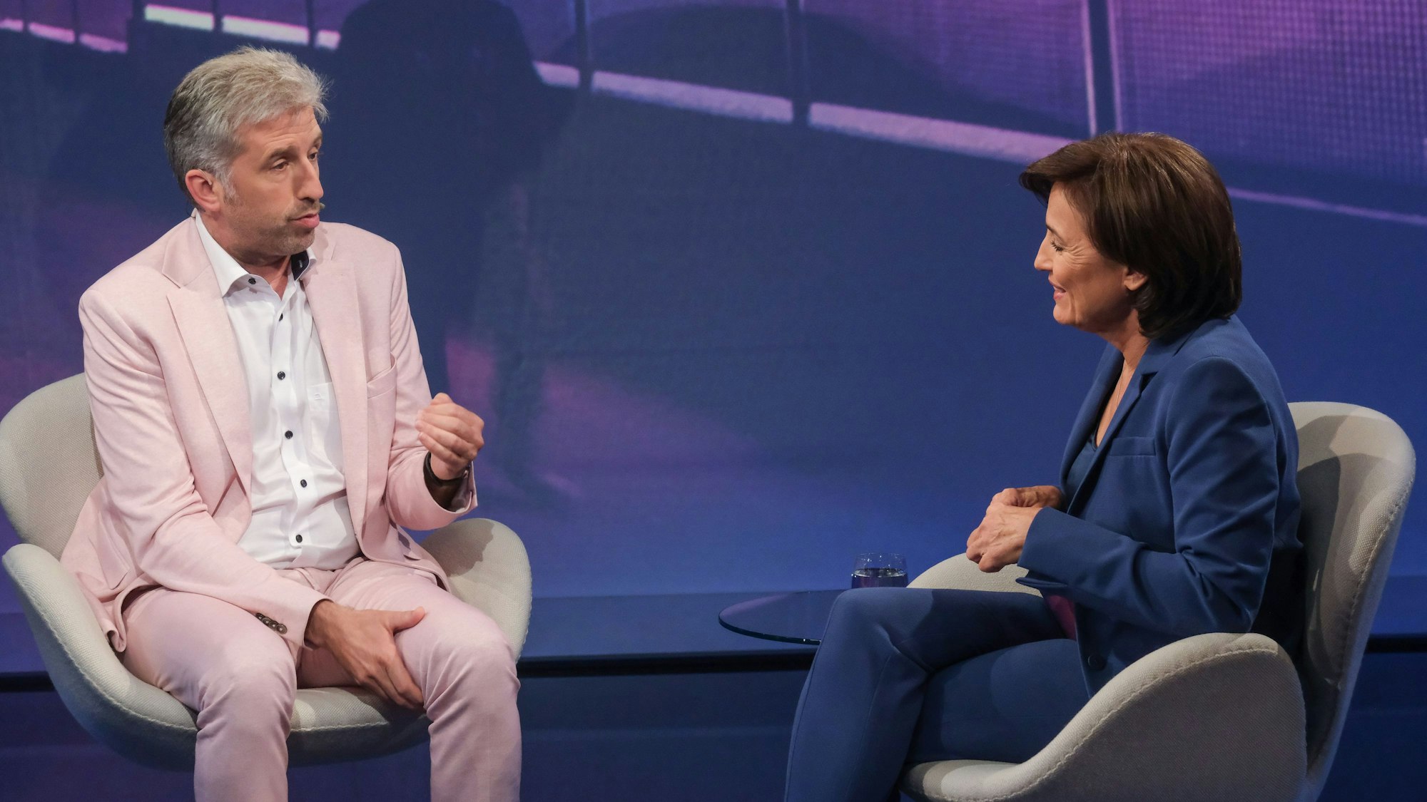 Boris Palmer (l.) und Sandra Maischberger