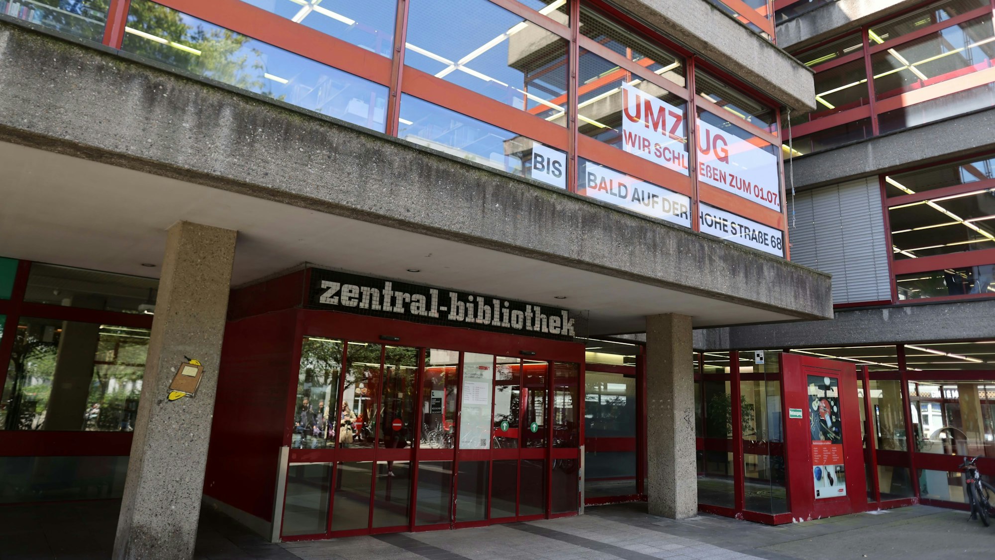 Vom Neumarkt zieht die Bibliothek für voraussichtlich vier Jahre auf die Hohe Straße.