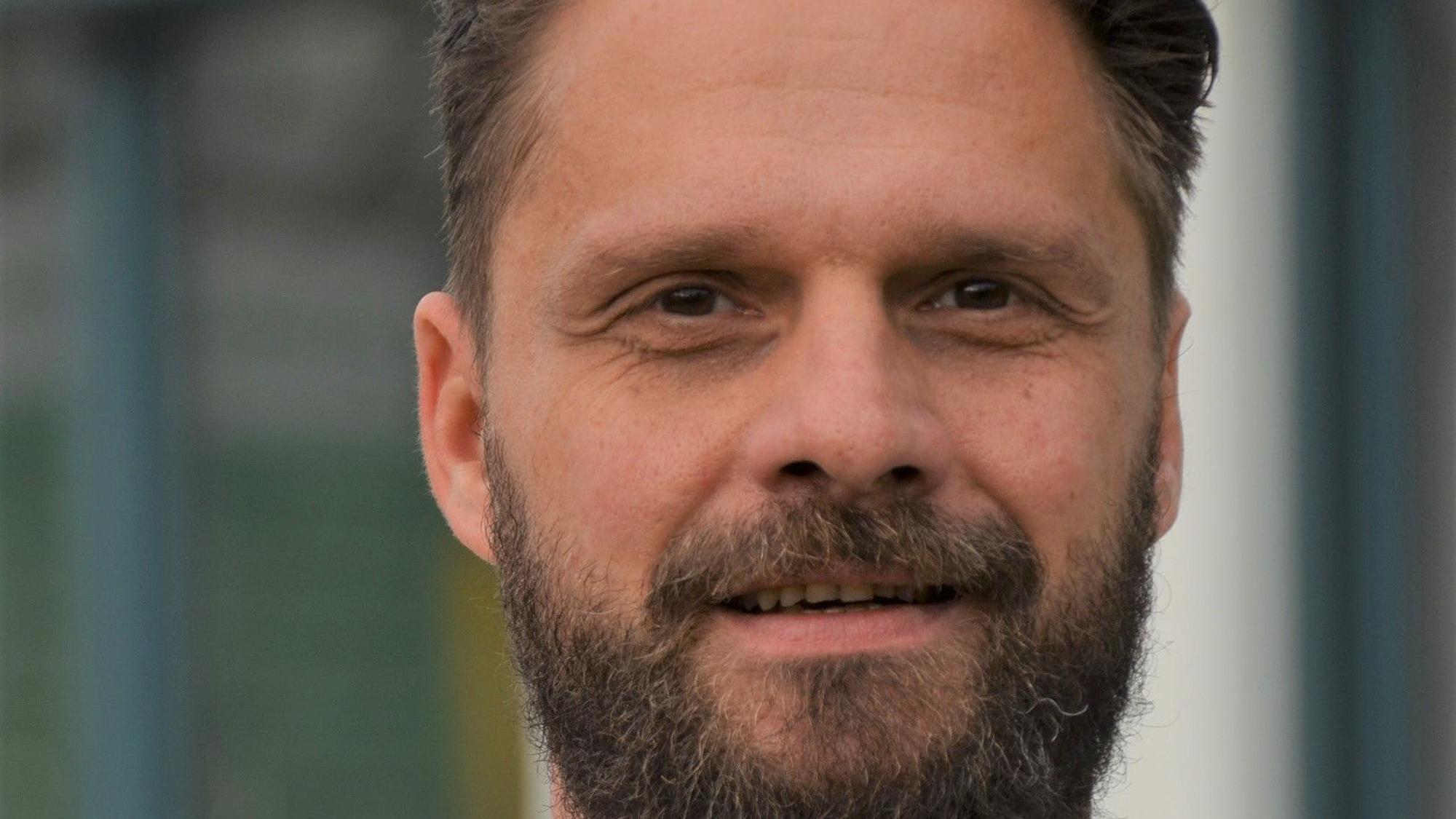Mirco Kujbida im Porträt.