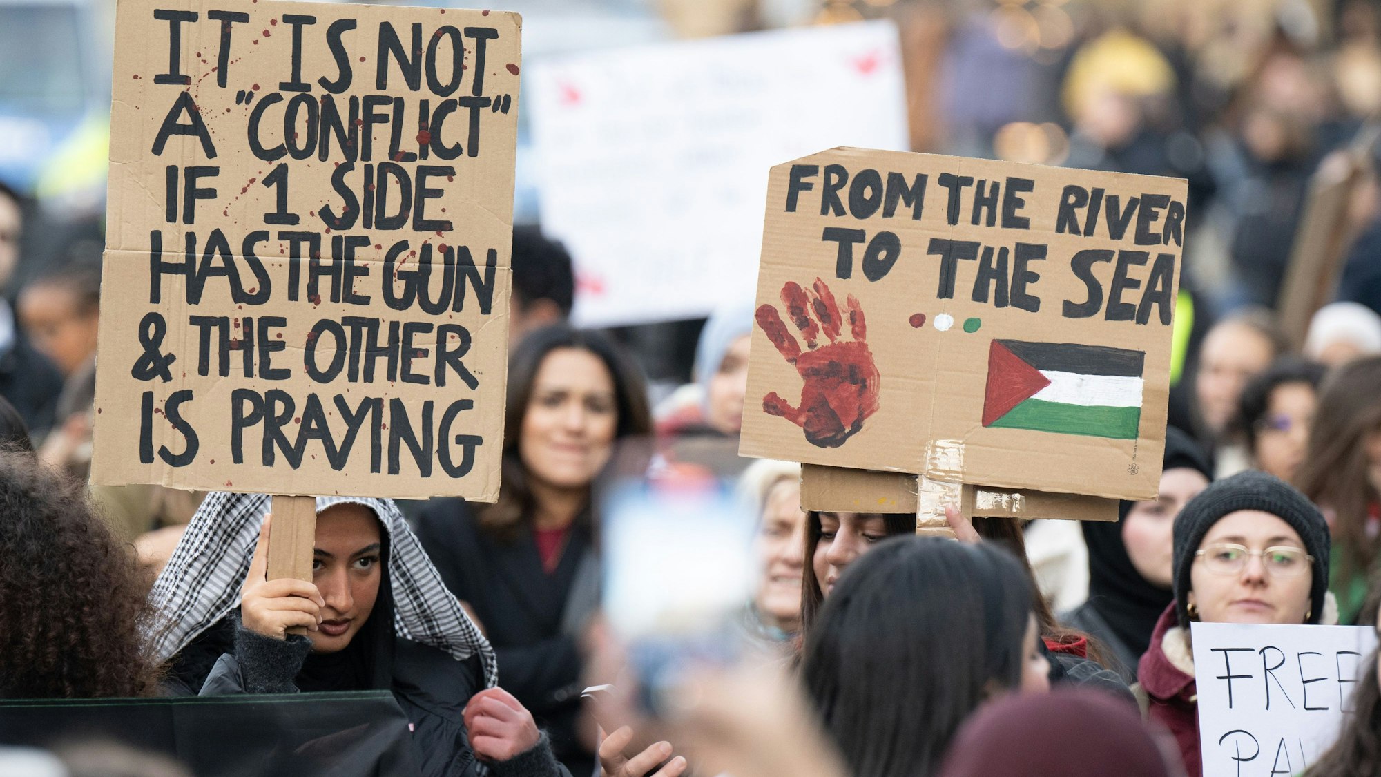 Demonstrationen gegen den Nahostkonflikt: Polizei und Justiz werden dadurch stark in Anspruch genommen.