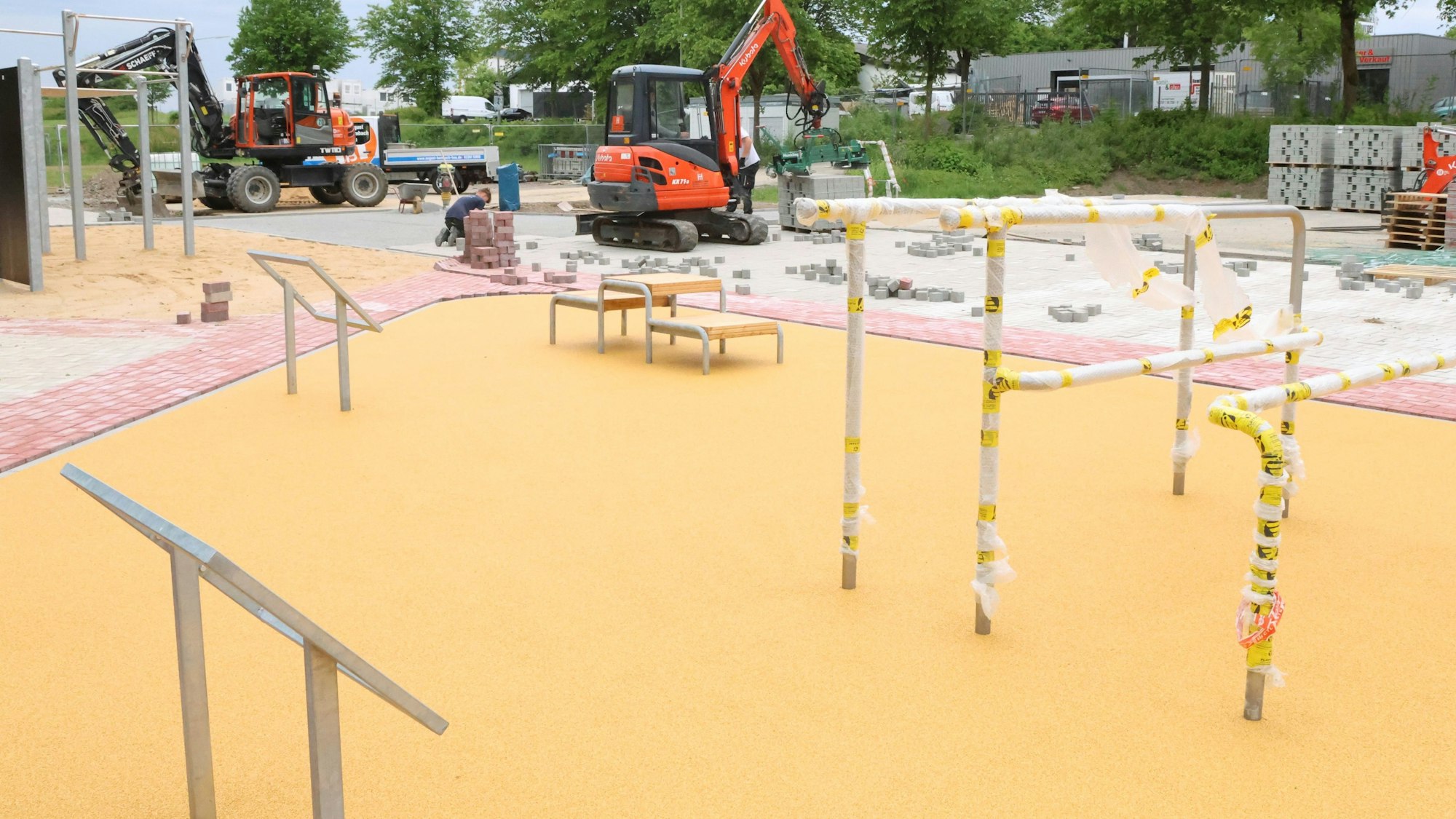 Jetzt ist er fertig: In Morsbach-Lichtenberg lädt der neue Festplatz zu Spiel, Spaß und Sport an der frischen Luft ein. An diesem Sonntag wird er nun nach der Umgestaltung festlich eingeweiht.