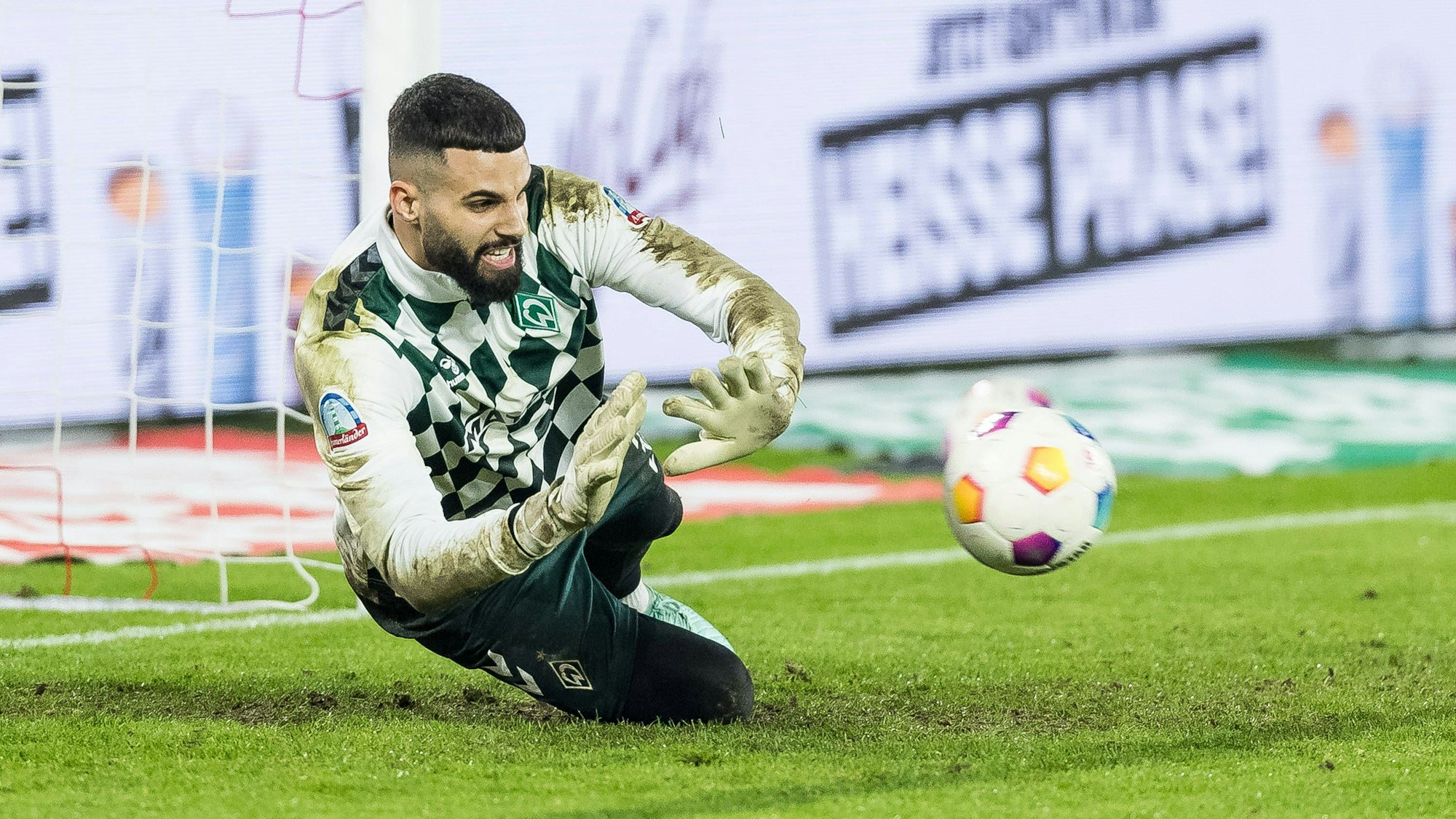 1. Fußball Bundesliga: 1. FC Köln - SV Werder Bremen 16.02.2024 Dudu SV Werder Bremen, 38 im Warm Up 1. Fußball Bundesliga, 1. FC Köln - SV Werder Bremen, Köln, Rheinenergiestadion am 16.02.2024 DFL REGULATIONS PROHIBIT ANY USE OF PHOTOGRAPHS AS IMAGE SEQUENCES AND/OR QUASI-VIDEO. *** 1 Soccer Bundesliga 1 FC Köln SV Werder Bremen 16 02 2024 Dudu SV Werder Bremen, 38 in Warm Up 1 Soccer Bundesliga, 1 FC Köln SV Werder Bremen, Köln, Rheinenergiestadion am 16 02 2024 DFL REGULATIONS PROHIBIT ANY USE OF PHOTOGRAPHS AS IMAGE SEQUENCES AND OR QUASI VIDEO Copyright: xBEAUTIFULxSPORTS/Wunderlx