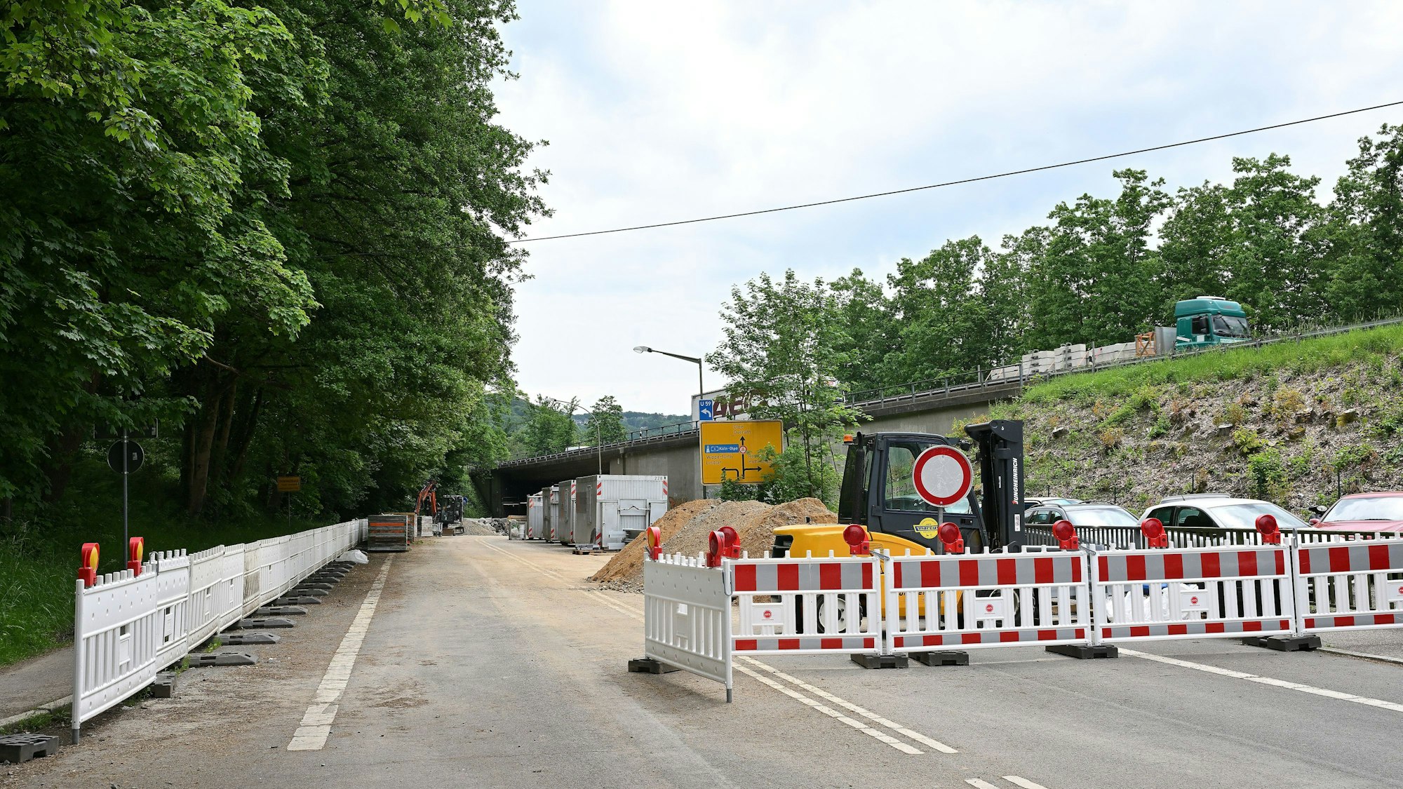Untereschbach. Baustelle an der Brücke der A4