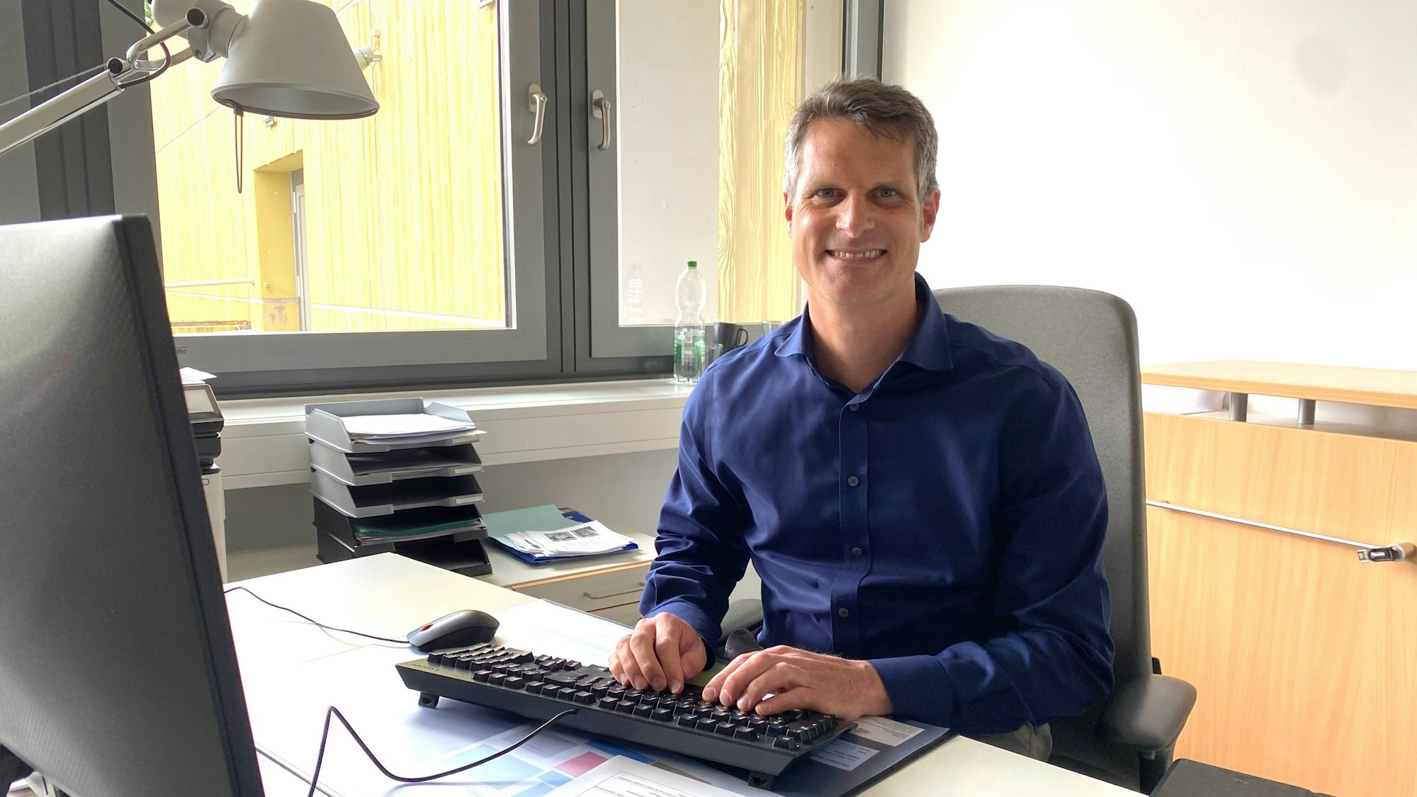 Schulleiter Sebastian Muders blickt auf das erste Schuljahr am neuen Gymnasium zurück.