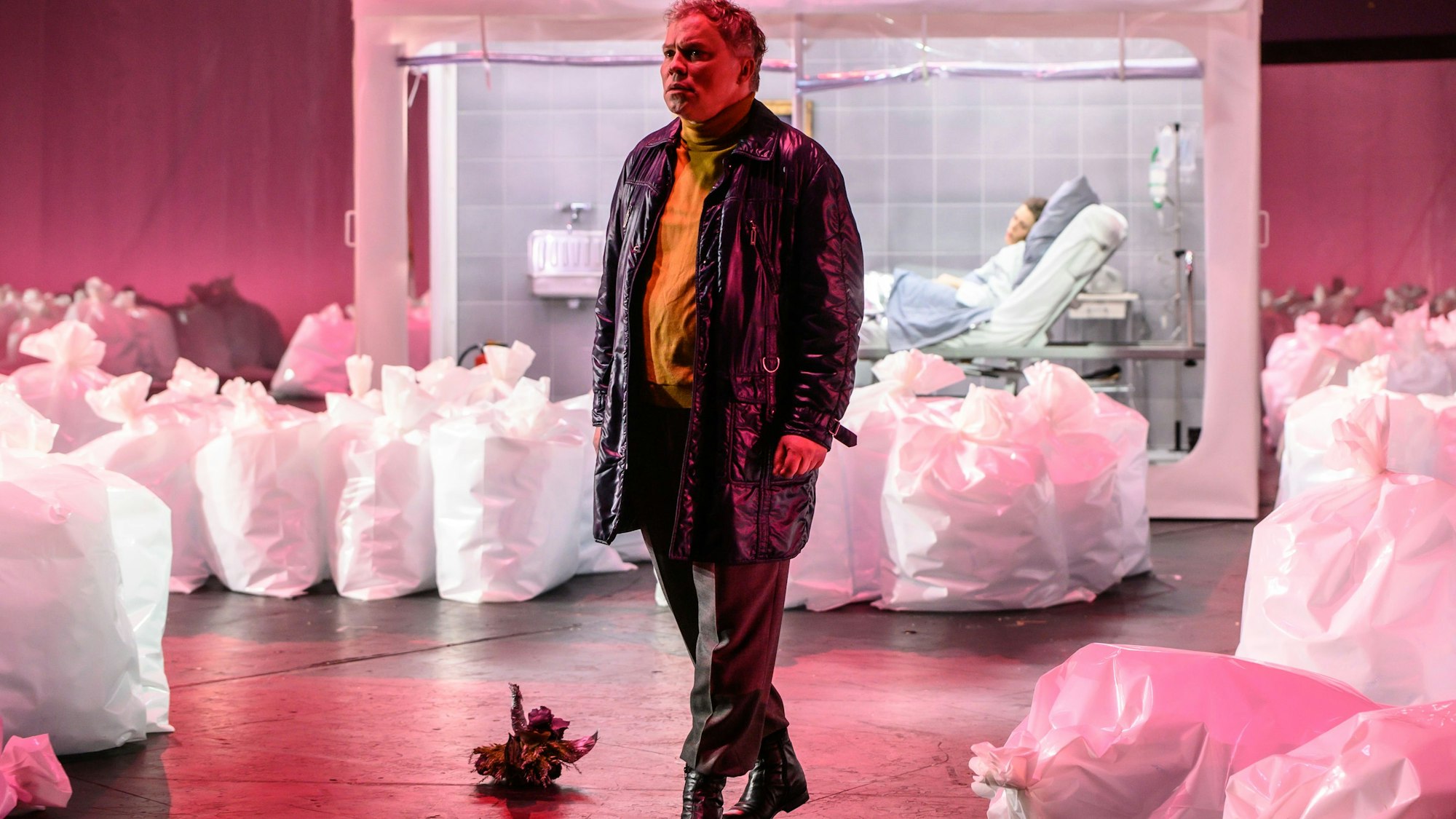 In der Rolle des Orpheus stand Hagen Matzeit auf der Bühne.